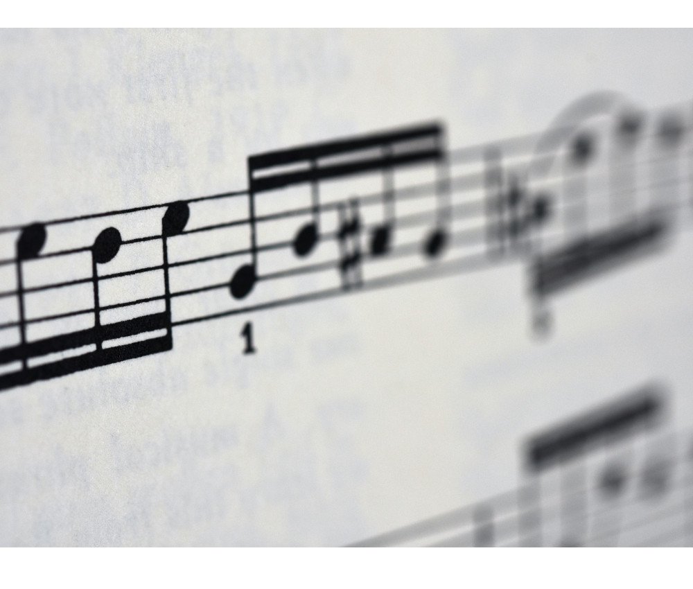 Noten (Rand) (c) Unsplash.com/Mike Castro Demaria