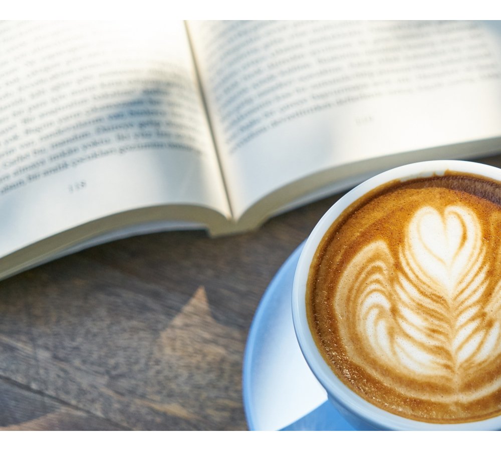 Büchereicafé (Rand) (c) Pixabay.com/Engin Akyurt