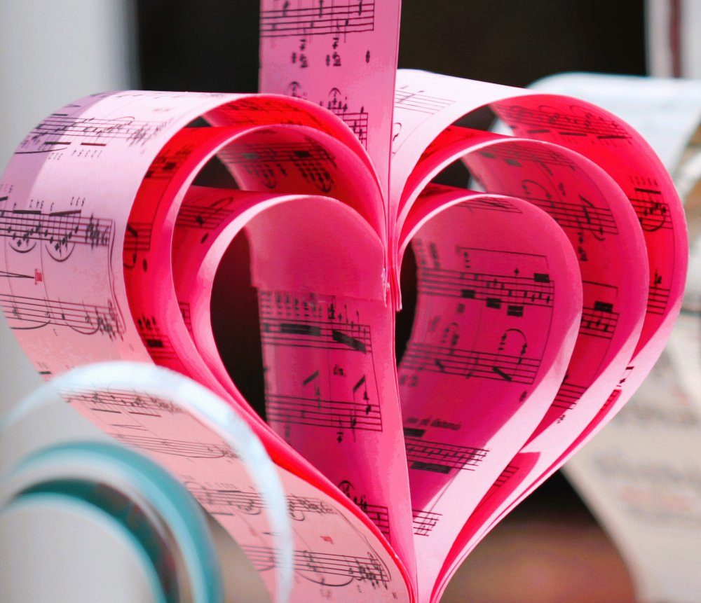 Notenherz in Pink (c) Pixabay.com/Van3ssa_